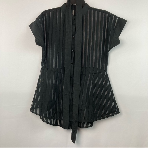 Black sheer short sleeve button down blouse oversized - Picture 2 of 5